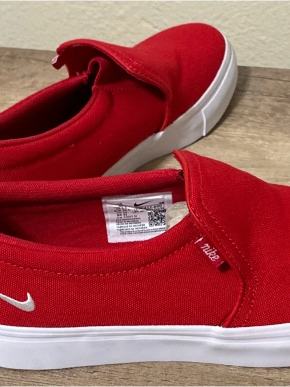 Nike women’s Court Royale Ac slip on sneakers